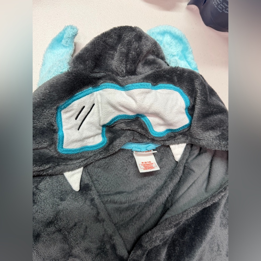 Walrus Robe - Picture 2 of 4